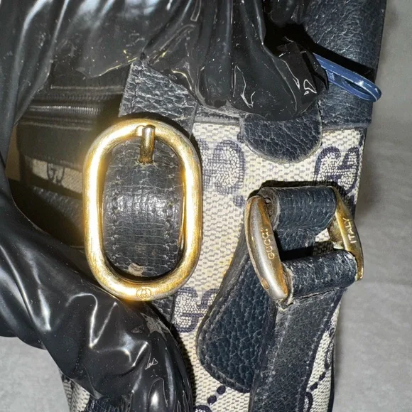 🚨SOLD🚨Gucci Vintage GG Monogram Supreme Sherry Web Ophidia Camera Shoulder Bag. - Picture 14 of 16